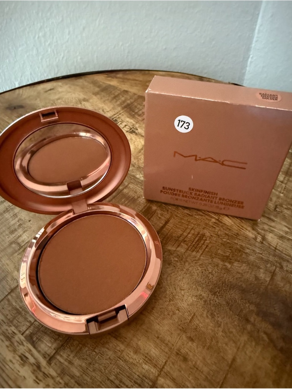 MAC Cosmetics Skinfinish Sunstruck Radiant Bronzer - Medium Golden. NIB